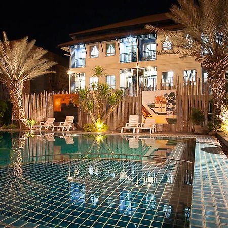 Season Palace Huahin Hotel Ча-Ам Екстер'єр фото