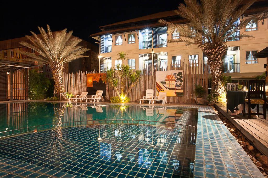 Season Palace Huahin Hotel Ча-Ам Екстер'єр фото