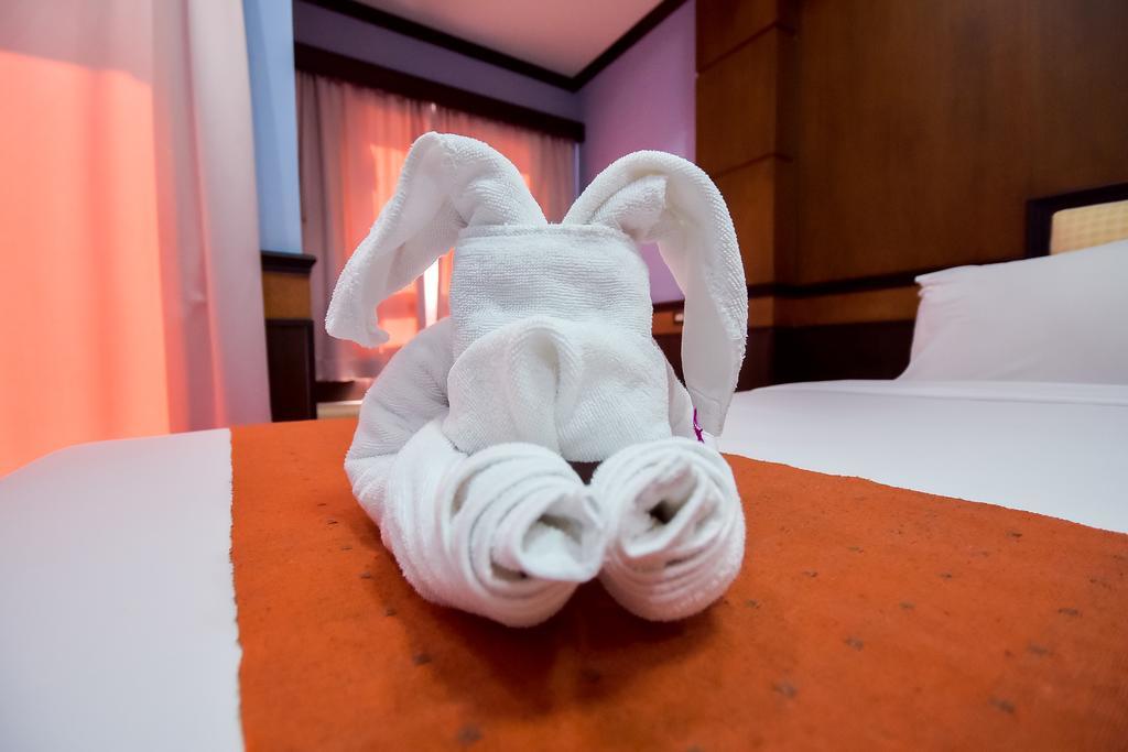 Season Palace Huahin Hotel Ча-Ам Екстер'єр фото