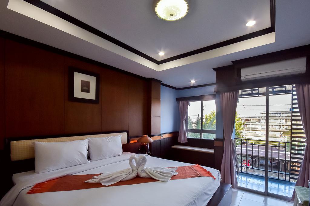 Season Palace Huahin Hotel Ча-Ам Екстер'єр фото