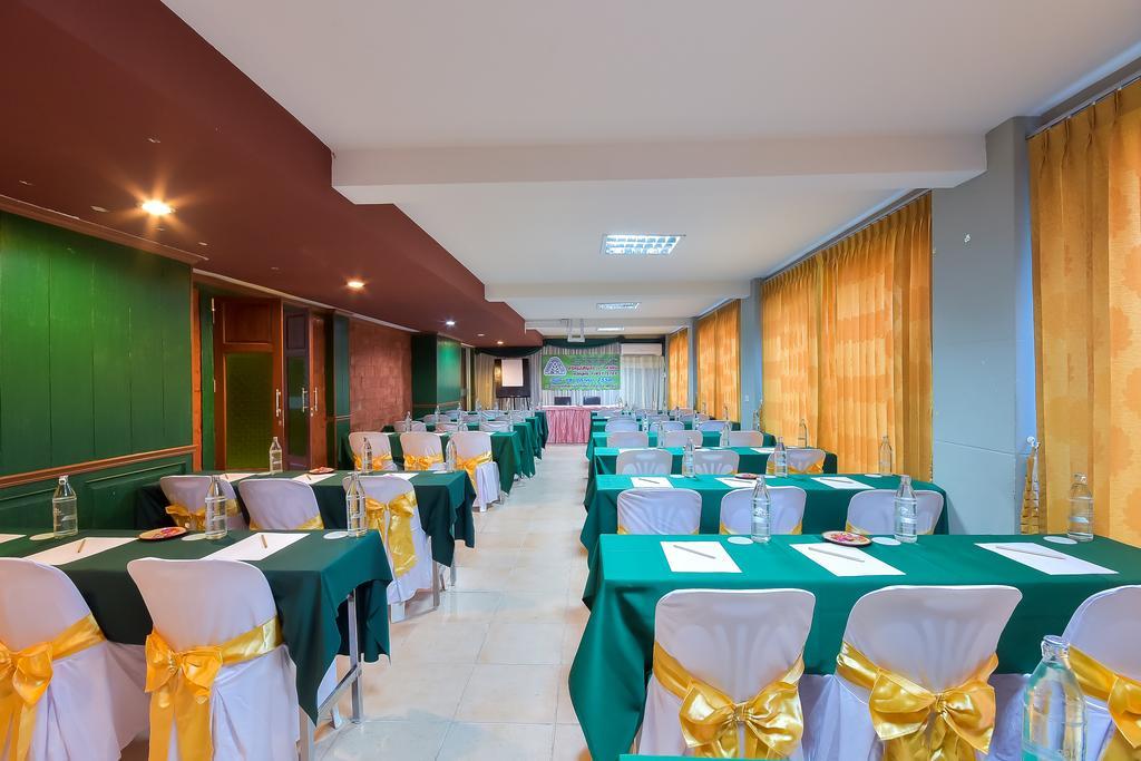 Season Palace Huahin Hotel Ча-Ам Екстер'єр фото