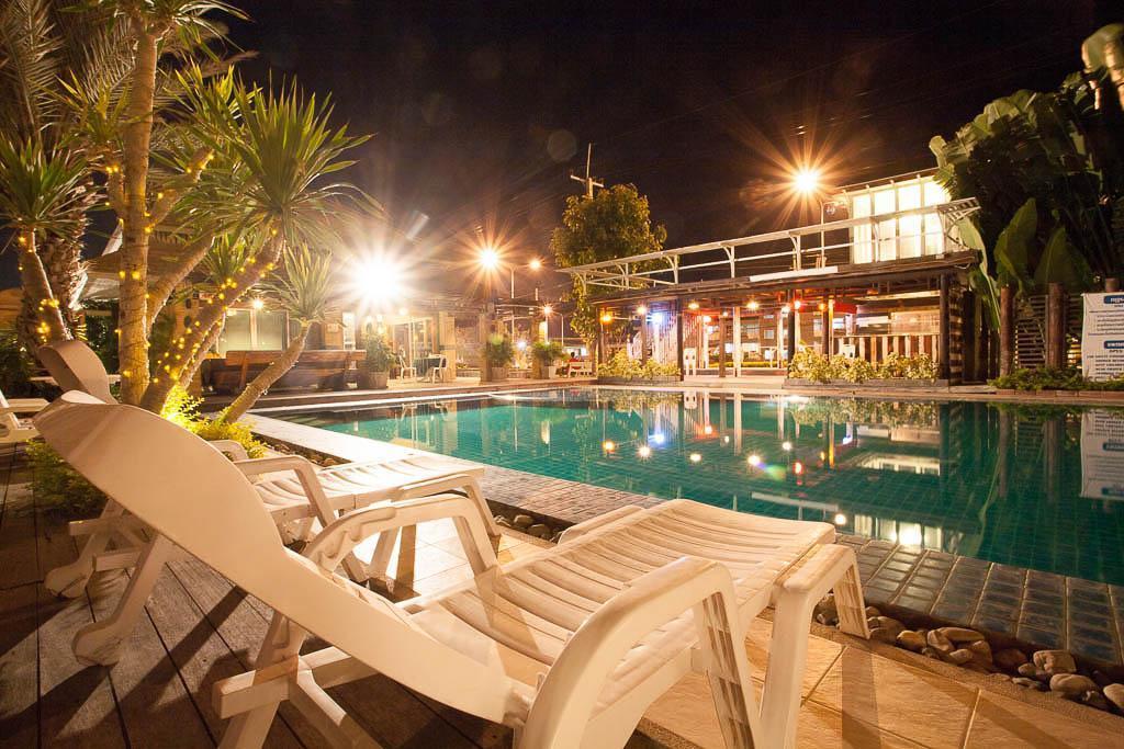 Season Palace Huahin Hotel Ча-Ам Екстер'єр фото