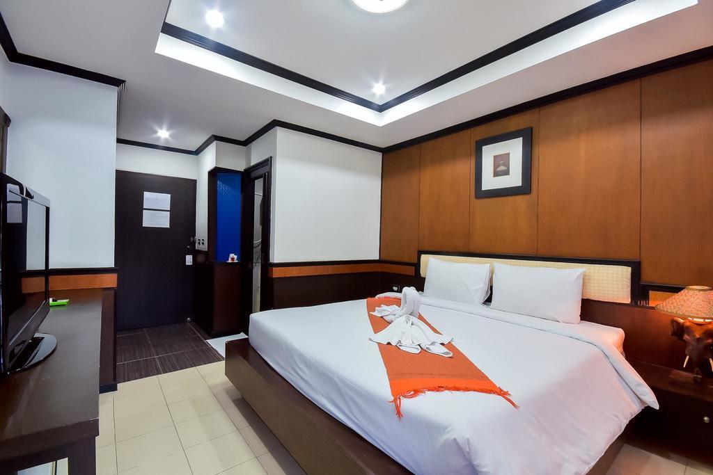 Season Palace Huahin Hotel Ча-Ам Екстер'єр фото