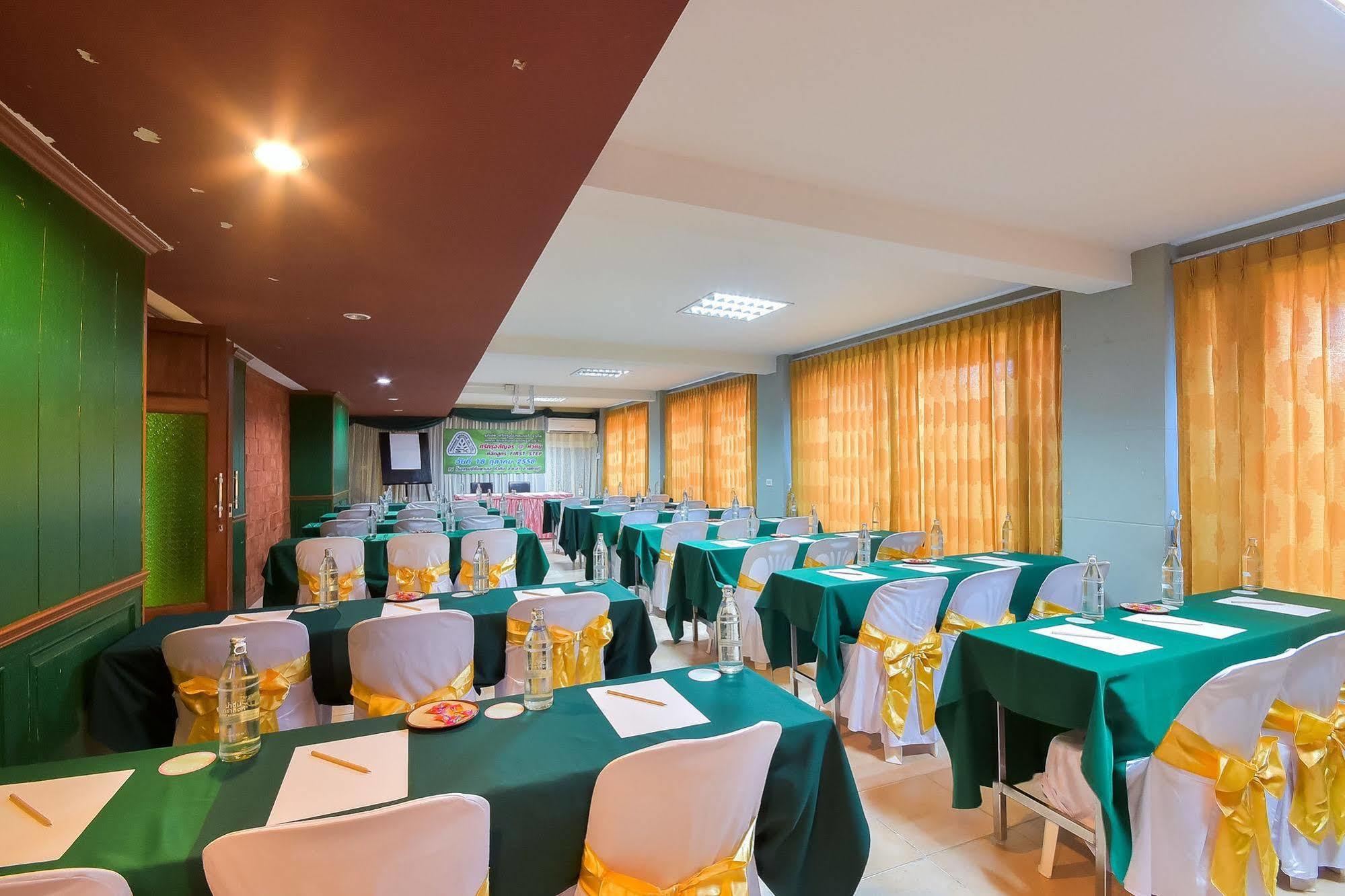 Season Palace Huahin Hotel Ча-Ам Екстер'єр фото